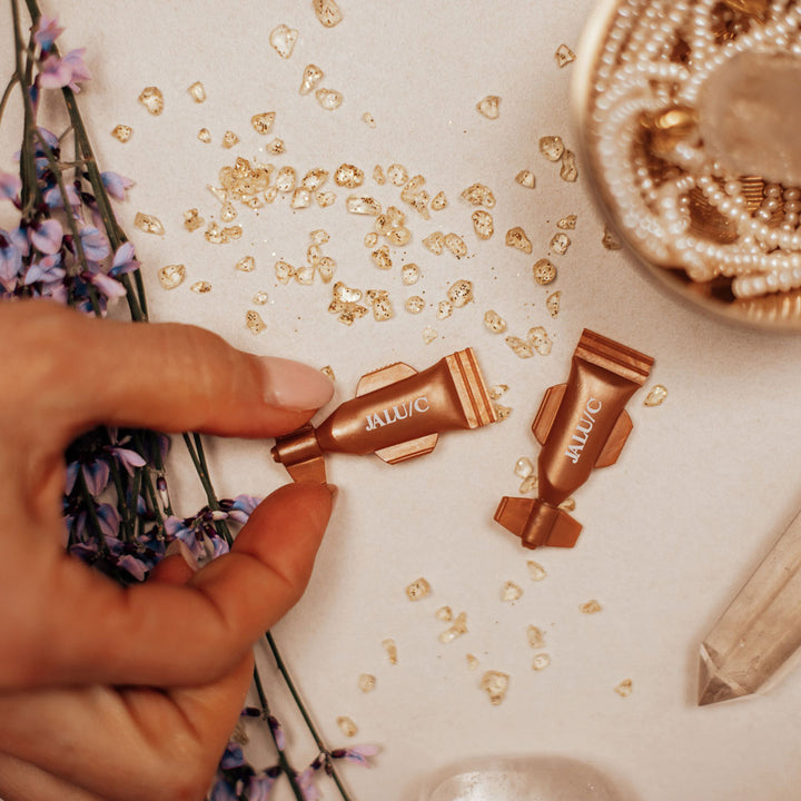HYDRATING AND ANTIOXIDANT VIALS HYALURONIC – VIT. C