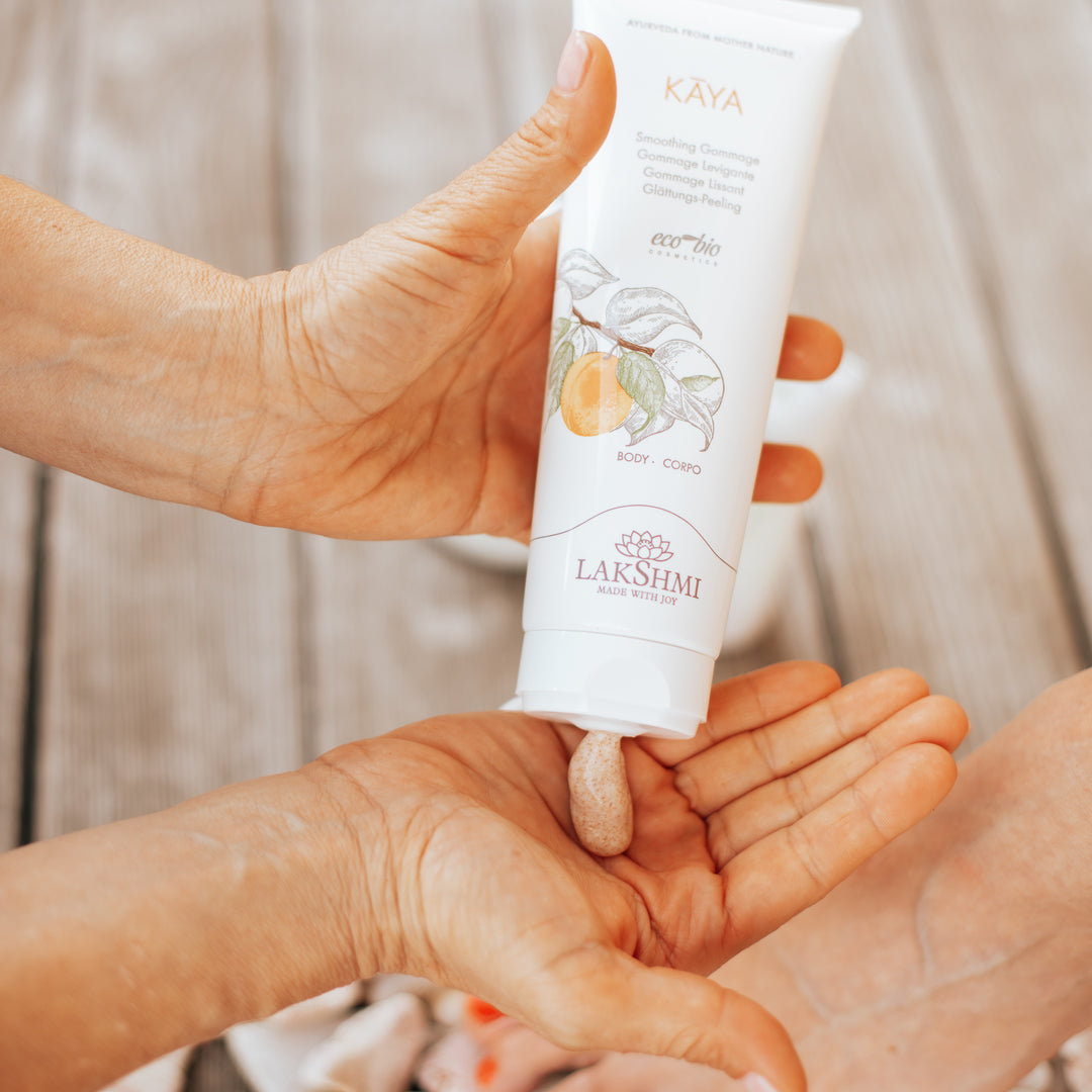 Kaya Smoothing Scrub