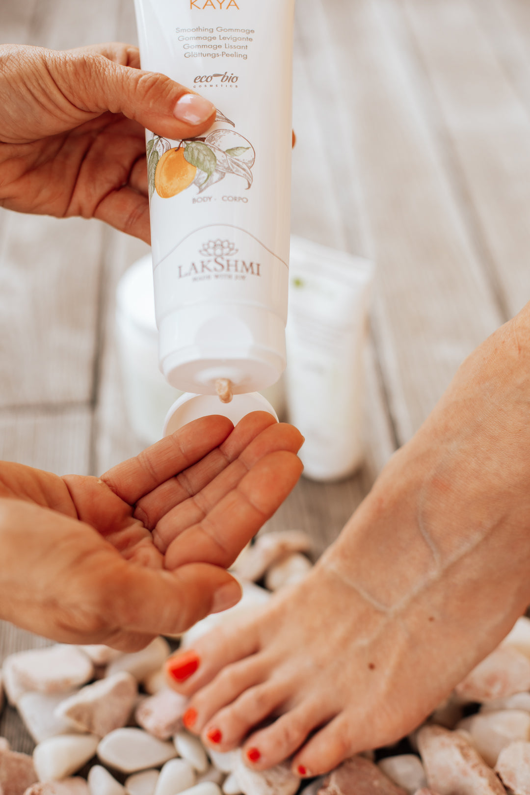 Kaya Smoothing Scrub